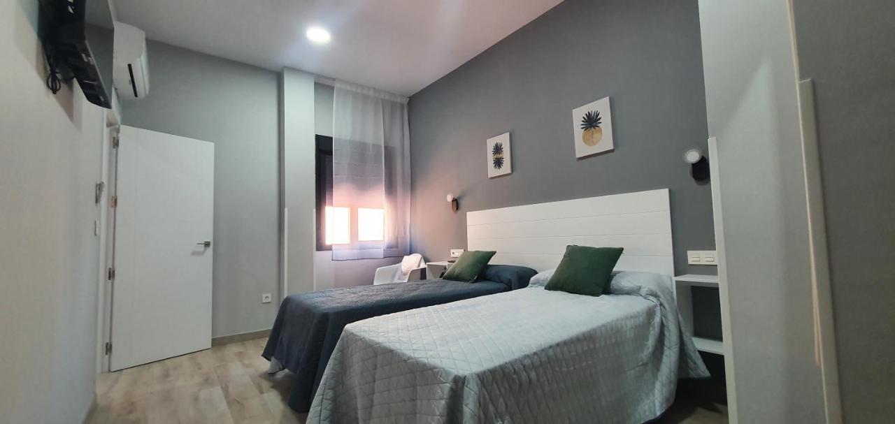 Apartamentos Las trece llaves Jacuzzi bajo petición Mérida Exterior foto