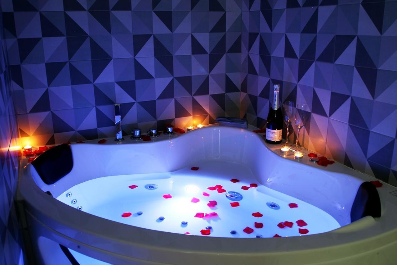 Apartamentos Las trece llaves Jacuzzi bajo petición Mérida Exterior foto